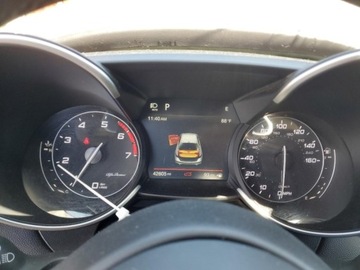 Alfa Romeo Giulia II Sedan 2.0 TBi 280KM 2019 Alfa Romeo Giulia 2019 ALFA ROMEO GIULIA TI 2.0 Benzyna 280KM, zdjęcie 9