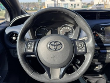 Toyota Yaris III Hatchback 5d Facelifting Hybrid 100KM 2017 Toyota Yaris Hybrid*Lift*Automat, zdjęcie 15
