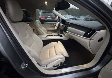 Volvo S90 II Sedan 2.0 D5 235KM 2019 Volvo S90 Bogata wersja wyposazenia 2.0 Diesel 235KM, zdjęcie 17