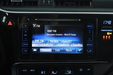 Toyota Auris II Touring Sports Facelifting 1.6 Valvematic 132KM 2016 Toyota Auris 1.6 Valvematic, Salon Polska, Klima, zdjęcie 8