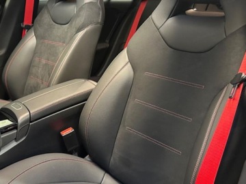 Mercedes Klasa A W177/V177 Hatchback AMG Facelifting 2.0 A35 306KM 2026 MERCEDES-BENZ A Klasa 35 AMG 4-Matic 2.0 (306KM) 2026, zdjęcie 4