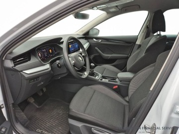 Skoda Octavia IV Scout 1.5 TSI ACT 150KM 2024 Skoda Octavia Salon PL FV23 Matrix LED Chrom Podgrzewane fotele Gwara, zdjęcie 5