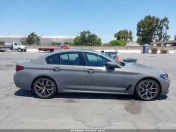 BMW Seria 5 G30-G31 2021 BMW Seria 5 540i 2021 3.0l 3.0 Benzyna 335KM, zdjęcie 6