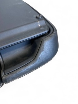 AUDI Q7 4M LOKETNÍ OPĚRKA TUNELU STŘEDNÍHO