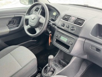 Skoda Fabia II Hatchback Facelifting 1.2 HTP 70KM 2011 Skoda Fabia 1.2 70KM Lift Klima Serwis Sprawdz 1.2 Benzyna 70KM, zdjęcie 2