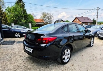 Opel Astra J Sedan 1.4 Turbo ECOTEC 140KM 2013 Opel Astra BENZYNA nawigacja SEDAN super okazja POLECAMY 1.4, zdjęcie 14