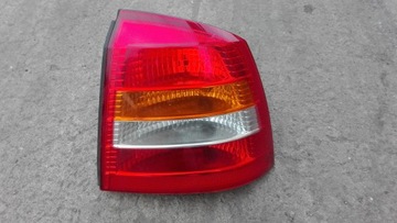 TYLNA PRAWA LAMPA OPEL ASTRA 2 HATCHBACK