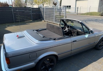 OEM WINDSCHOTT WIATROLAP BMW E30 КАБРІО  фото 5