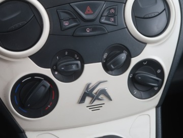 Ford Ka III 1.2 Duratec 69KM 2015 Ford Ka 1.2 i, Salon Polska, Klima, zdjęcie 11