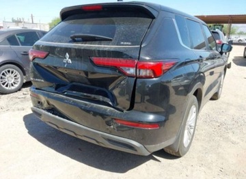 Mitsubishi Outlander III 2022 Mitsubishi Outlander 2022, 2.5L, 4x4, ES, od u..., zdjęcie 4