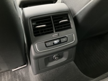 Audi A4 B9 Limousine Facelifting 2.0 35 TFSI 150KM 2022 Audi A4 Limousine 35TFSI S tronic | Reflektory LED, zdjęcie 18