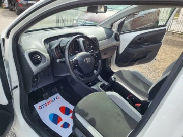 Toyota Aygo II Hatchback 5d 1.0 VVT-i 69KM 2016 Toyota Aygo 1.0 70 KM Org Przebieg Ładny Stan, zdjęcie 13