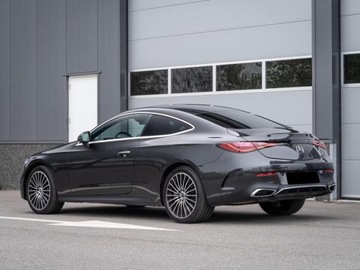 Mercedes CLE Coupe 2.0 300 258KM 2025 MERCEDES-BENZ CLE 300 4-Matic AMG Line 2.0 (258KM) 2025, zdjęcie 3