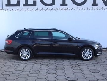 Skoda Superb III Kombi Facelifting 1.5 TSI 150KM 2022 Skoda Superb 1.5 TSI, Salon Polska, 1. Właściciel, zdjęcie 5