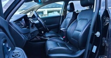 Kia Carens IV Minivan 1.7 VGT CRDI 136KM 2014 Kia Carens Kia Carens 1.7 CRDi Spirit 1.7 Diesel 136KM, zdjęcie 17