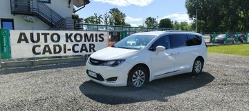 Chrysler Pacifica II 3.6 V6 291KM 2018 Chrysler Pacifica Super stan, 7-osobowa.