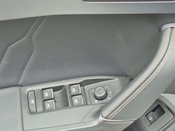 Cupra Leon II Hatchback PHEV 1.4 e-Hybrid 245KM 2022 Cupra Leon VZ 245KM ACCKeyless Kamera Martwe pole 1.4 Hybryda Plug-in, zdjęcie 10