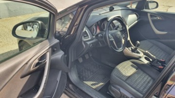 Opel Astra J Sports Tourer Facelifting 1.7 CDTI ECOTEC 110KM 2013 OPEL ASTRA J 1.7 CDTI 110 KM, super stan, bardzo zadbana, zdjęcie 16