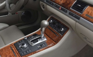 Audi A8 D3 Sedan 6.0 W12 450KM 2008 Audi A8 Audi A8 6.0 quattro Langversion 6.0 Benzyna 450KM, zdjęcie 25