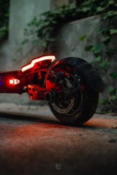 Задний светодиодный фонарь KuKirin G2 Master Custom