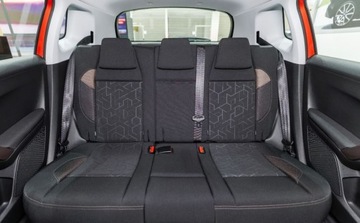 Peugeot 2008 I SUV Facelifting 1.2 PureTech 110KM 2016 Peugeot 2008 1.2 Pure Tech Active SS 1.2 Benzyna 110KM, zdjęcie 27