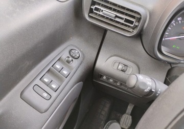 Toyota 2021 Toyota Proace City Verso XI 2021r, 1.5 Diesel. Uszkodzony przod i lekko ty, zdjęcie 9