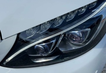 Mercedes Klasa C W205 Coupe 220 d 170KM 2016 Mercedes-Benz Klasa C Mercedes-Benz Klasa C 220 d 4-Matic 9G-TRONIC 2.1, zdjęcie 33