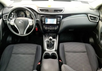 Nissan Qashqai II Crossover 1.2 DIG-T 115KM 2014 Nissan Qashqai Nissan Qashqai Zadbany Po Duzym Serwisie Tekna Benzyna, zdjęcie 17
