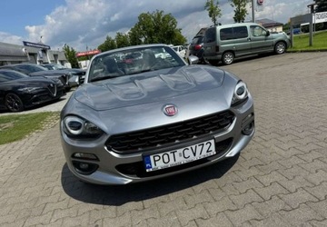 Fiat 124 Spider 1.4 MultiAir II 140KM 2019 Fiat 124 Spider Fiat 124 Spider 1.4 MultiAir Turbo Lusso 1.4 Benzyna 140KM, zdjęcie 2