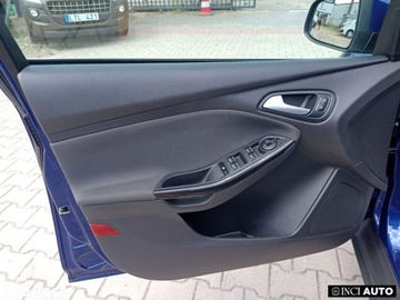 Ford Focus III Kombi Facelifting 1.0 EcoBoost 100KM 2017 Ford Focus Ford Focus 1.0 EcoBoost Gold X ASS Benzyna 100KM, zdjęcie 14