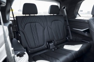 BMW X7 2026 BMW X7 Alpina XB7 2026 4.4 Benzyna 631KM, zdjęcie 15