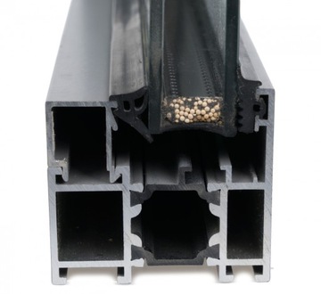 Уплотнитель для алюминиевых окон и дверей Aluprof 541