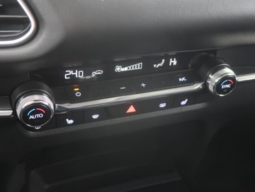 Mazda CX-30 2.0 Skyactiv-G 122KM 2019 Mazda CX-30 Skyactiv-G 2.0, Salon Polska, zdjęcie 11