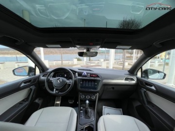 Volkswagen Tiguan II 2019 Volkswagen Tiguan R-line 7 Osobowy Benzyna 2.0 - 203KM Automat Servis, zdjęcie 18