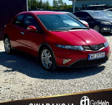 Honda Civic VIII Hatchback 3d 1.8 i-VTEC 140KM 2011
