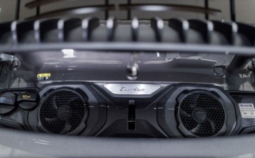 Porsche 911 992 Turbo 3.7 580KM 2023 Porsche 911 Turbo 3.7 Benzyna 580KM, zdjęcie 31