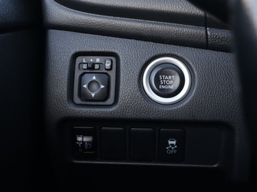 Mitsubishi L200 VI 2.2 Diesel 150KM 2021 Mitsubishi L200 2.2 DI-D, Salon Polska, zdjęcie 17