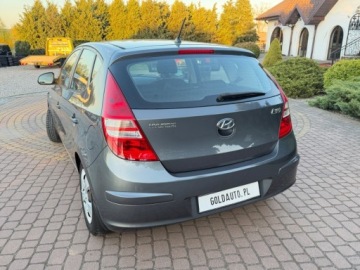 Hyundai i30 I Hatchback 1.4 109KM 2010 Hyundai i30 1.4 109KM Klima Sprawdz 1.4 Benzyna 109KM, zdjęcie 16