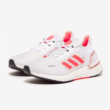 ADIDAS ULTRABOOST