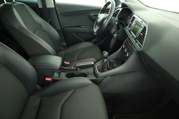 Seat Leon III Hatchback 2.0 TDI CR 150KM 2014 Seat Leon 2.0 TDI, Skóra, Klima, Klimatronic, zdjęcie 6