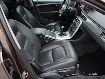 Volvo V70 III Kombi Facelifting 2.0 D4 DRIVE-E 181KM 2014 Volvo V70 D4, 178 KM, Skóra, Navi, Klima, zdjęcie 8