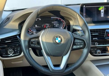 BMW Seria 5 G30-G31 Touring Facelifting 2.0 520d 190KM 2022 BMW Seria 5 xDrive Jasna Skora Virtual Led Navi Kamera FV23, zdjęcie 16