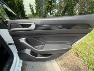 Volkswagen Arteon Fastback Facelifting 2.0 TDI SCR 150KM 2021 Volkswagen Arteon Shooting Brake 2,0 TDI R-line, zdjęcie 25