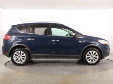 Ford Kuga I 2.0 Duratorq TDCi 140KM 2011 Ford Kuga 2.0 TDCi, 4X4, Skóra, Klima, zdjęcie 5