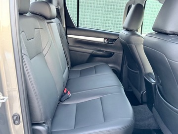 Toyota Hilux VIII Podwójna kabina Facelifting 2.8 D-4D 204KM 2021 TOYOTA HILUX 2.8 D-4D Double Cab SR5+ 4x4, zdjęcie 19