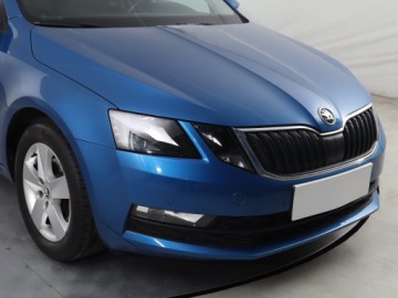 Skoda Octavia III Kombi Facelifting 1.5 TSI ACT 150KM 2019 Skoda Octavia 1.5 TSI, Salon Polska, zdjęcie 19