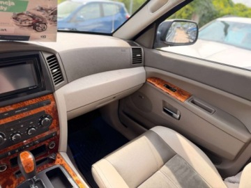 Jeep Grand Cherokee III 5.7 i V8 4WD 326KM 2009 Jeep Grand Cherokee Swietny stan V8 Overland 4x4 5.7 BenzynaLPG, zdjęcie 18