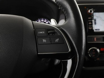 Mitsubishi Outlander III SUV Facelifting 2017 2.0 150KM 2018 Mitsubishi Outlander 2.0 4WD Diamant Edition+ Navi, zdjęcie 29