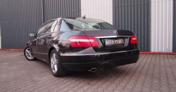 Mercedes Klasa E W212 Limuzyna 200 CGI BlueEFFICIENCY 184KM 2012 Mercedes-Benz Klasa E 1,8BenzynaAutomat LimuzynaSkora Ksenon 1.8, zdjęcie 1