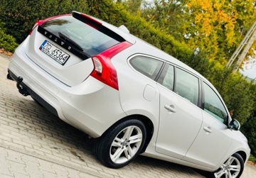 Volvo V60 I Kombi 1.6 DRIVe 115KM 2013 Volvo V60 LIFT Led Klimatronik Drewno Virtual Cockpit Navi Serwis Gwarancja, zdjęcie 8